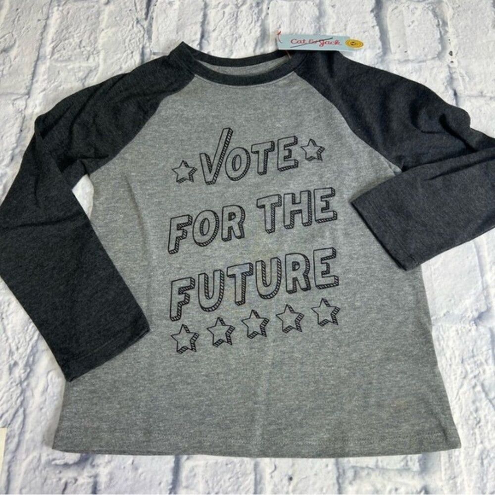 Vote for the future T-shirt size small 6-7